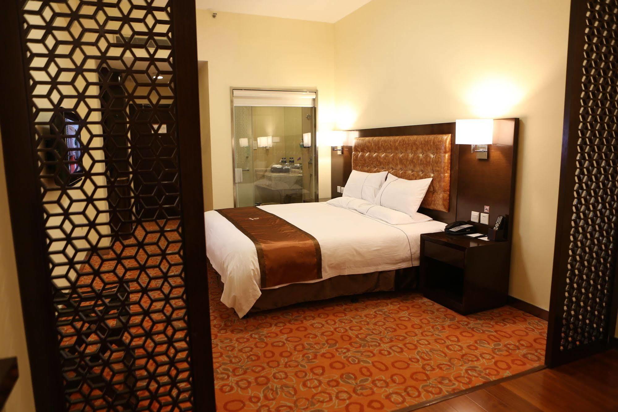 Benjoy Hotel - Jinqiao Branch Shanghai Bagian luar foto