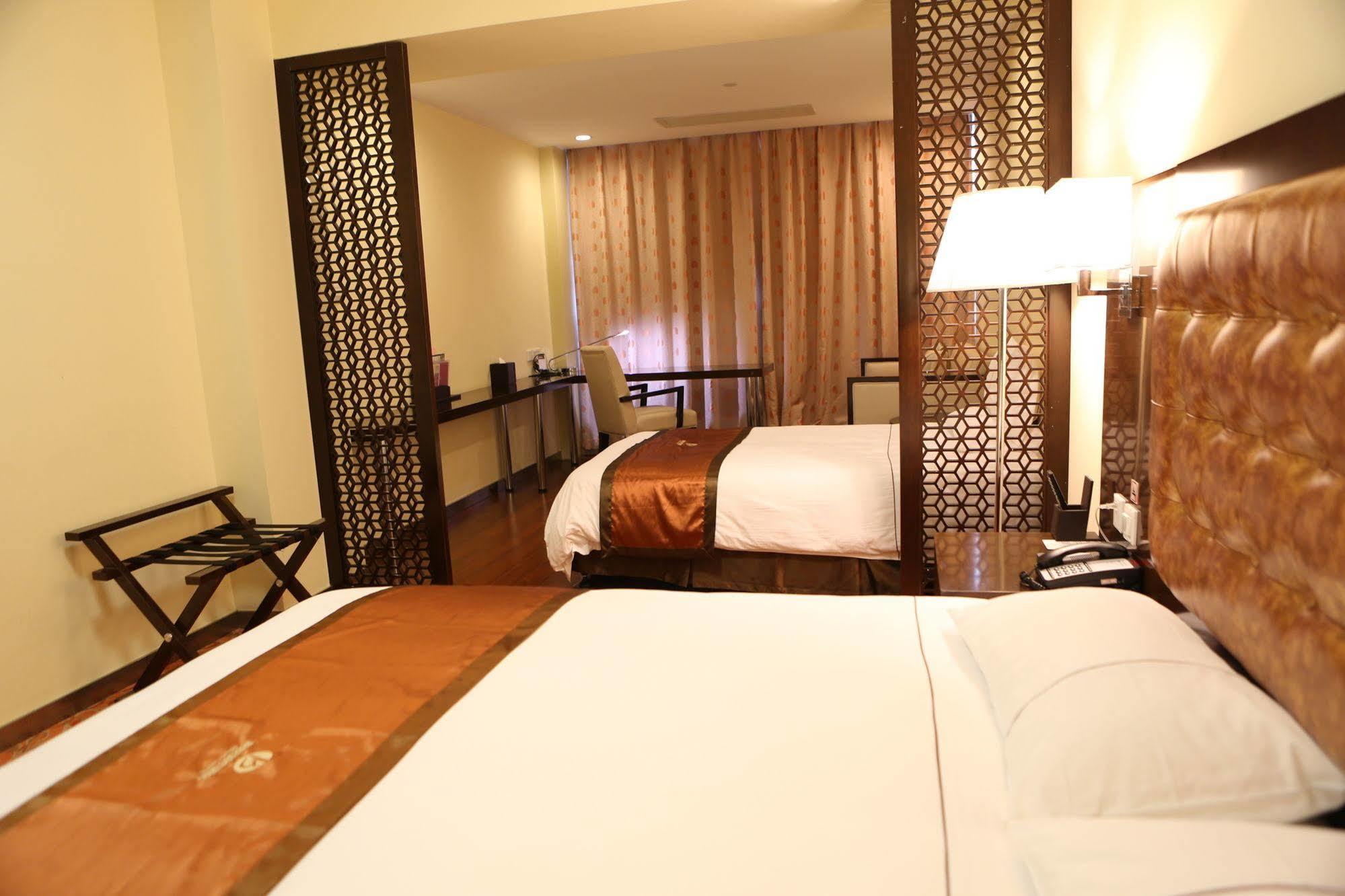 Benjoy Hotel - Jinqiao Branch Shanghai Bagian luar foto